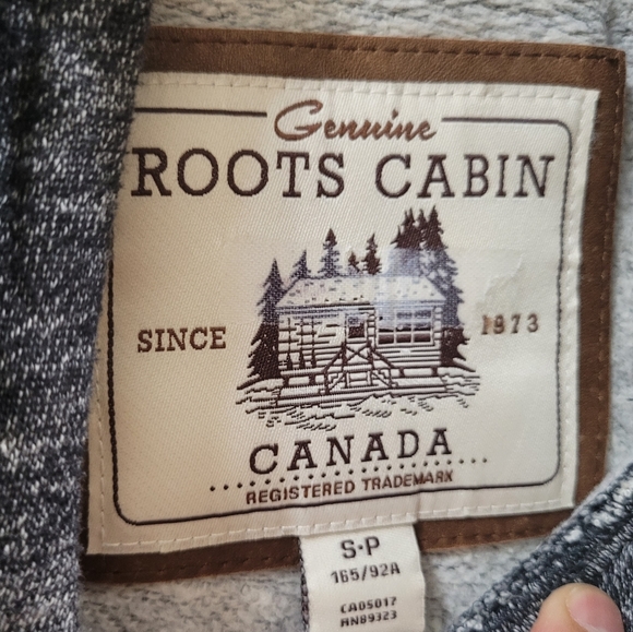 Roots Cabin Hooded pullover sweater - Picture 6 of 8